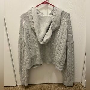 Aritzia Octavia crop sweater zip- up cable knit stitch